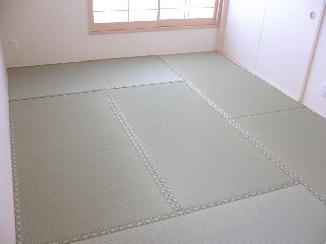 新畳の工事と畳床のご説明
